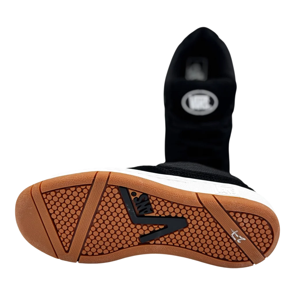 Sole view pattern of Vans Speed LS Men’s Black skate sneakers